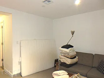 Rented by Rennit Inc.