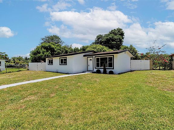 3rd image of 1218 NW 15th St