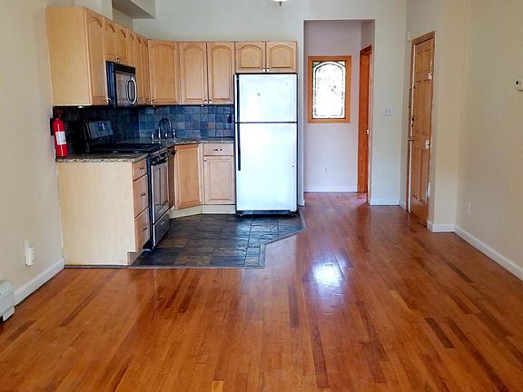 2nd image of 147 Hopkins Ave #2