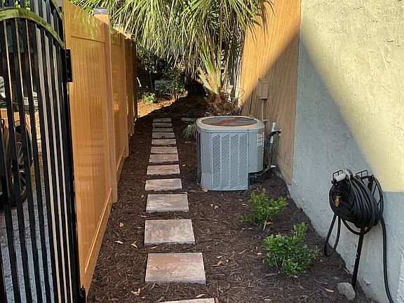 4th image of 600 65th Ave N APT 7