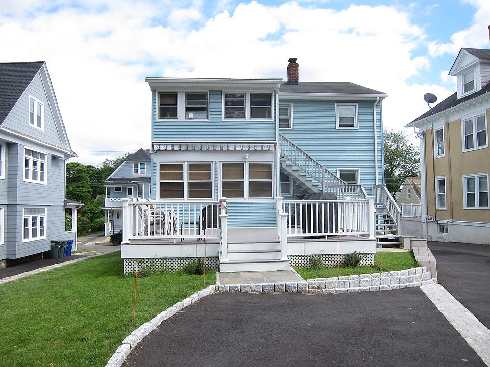 2nd image of 66-68 Charron St