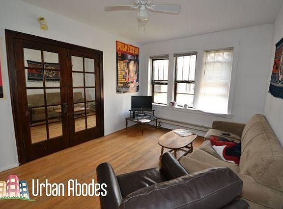 3rd image of 3819 N Greenview Ave #Ua2s
