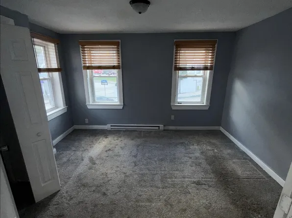 5 Grove St #1, Norwich, CT 06360