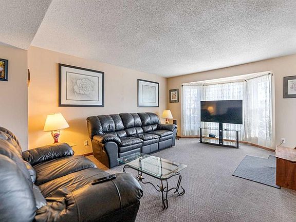 4th image of 185 E Pinemeadow Rd NE