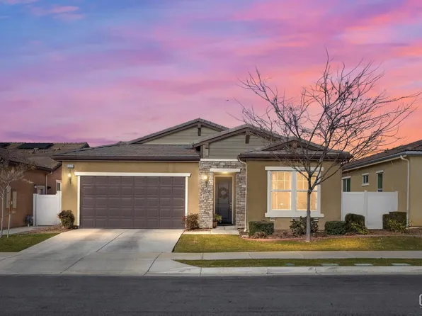 9802 Petersburg Pl, Bakersfield, CA 93306