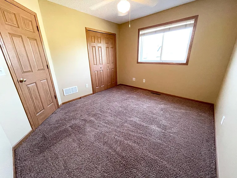 6898 Meadow Grass Ln S — Photo 12
