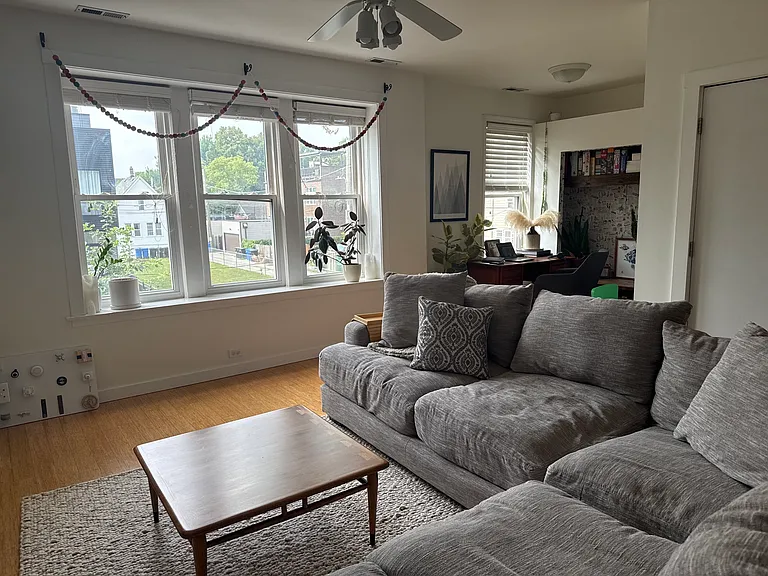 Living room / alcove space