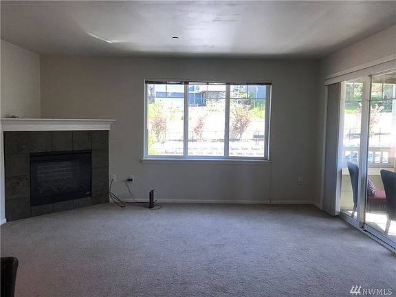 4th image of 11308 124th Ave NE Unit 202
