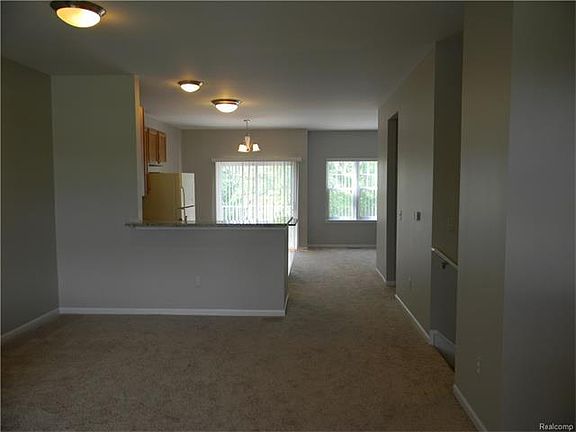 4th image of 6102 Heron Hills Dr #21