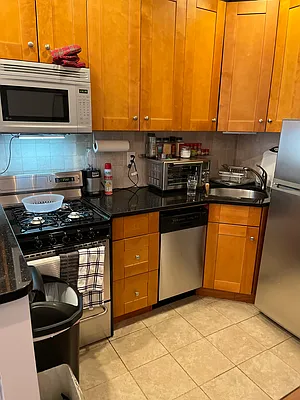 Rented by CNYC Apartments | media 12