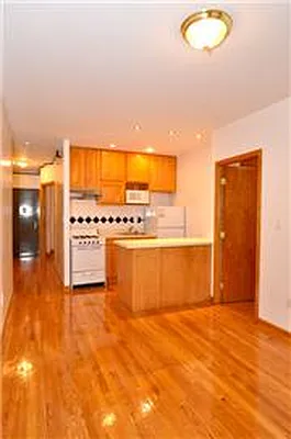 Rented by Veracity NYC LLC | media 64