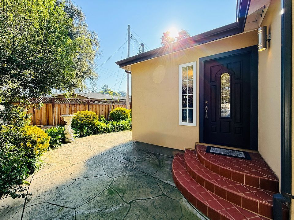 1st image of 1040 Henderson Ave