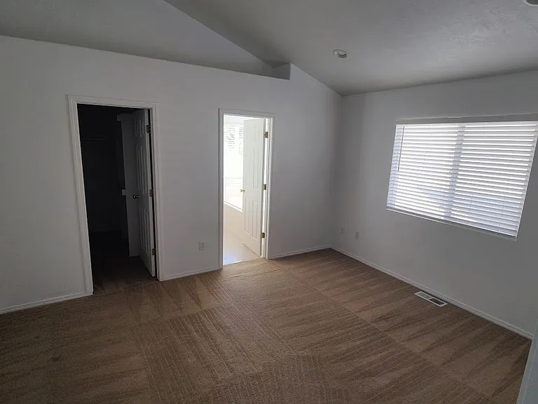 2305 N 2080 W — Photo 14