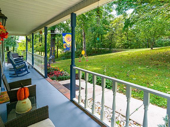 3rd image of 271 Cedar Bluff Dr