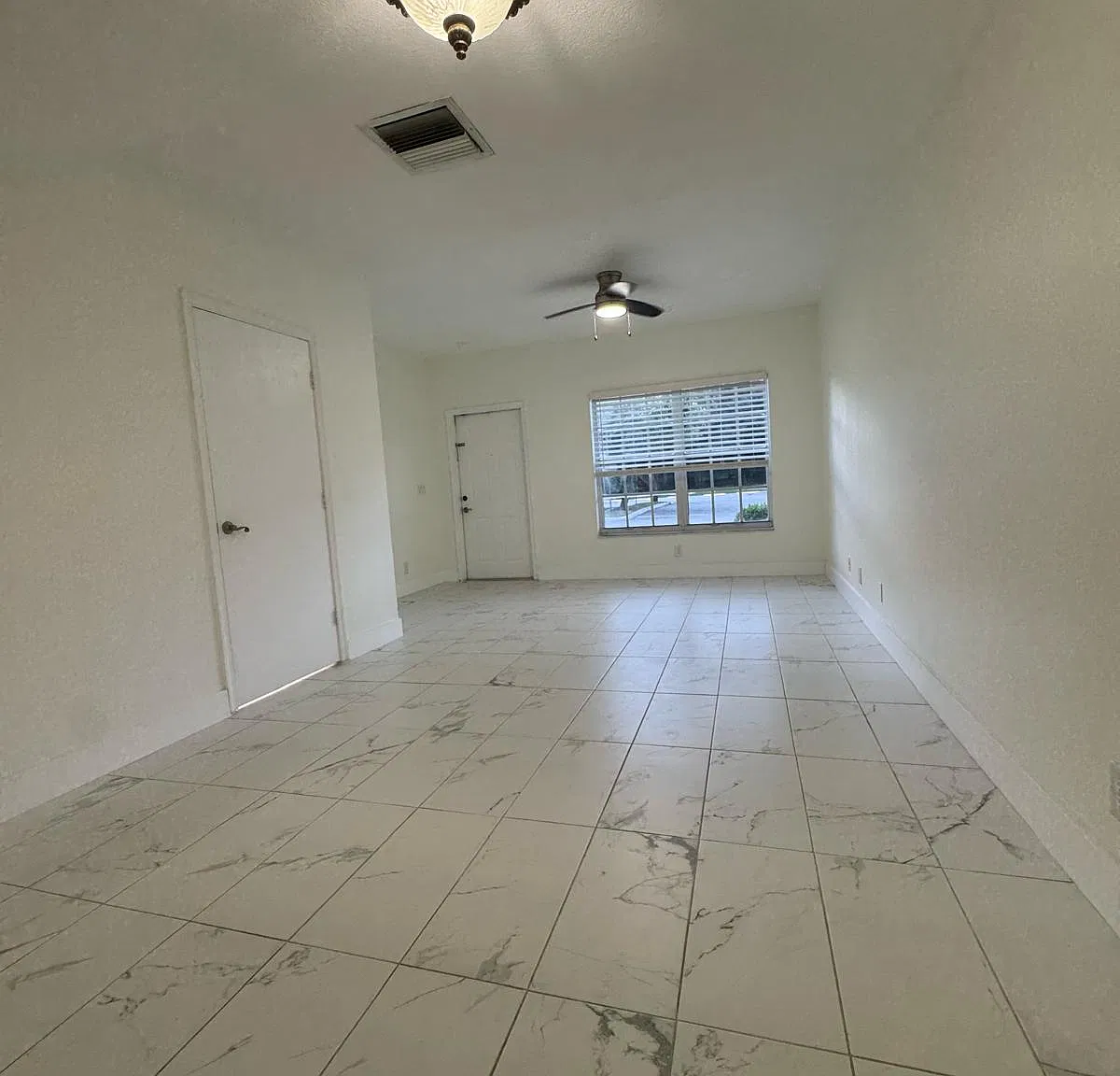 2 bed, 1110 sqft, $2,500 — Photo 4