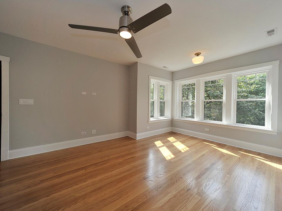 1st image of 1966 W Summerdale Ave #2