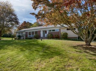 28 Dogwood Dr, Morristown, NJ 07960