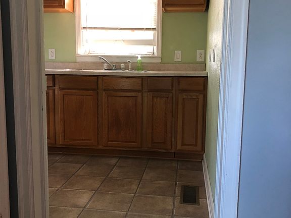2nd image of 2105 Burlington Ave