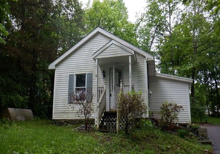 1st image of 39 Bircher Ave