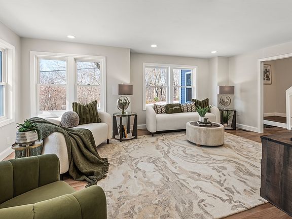 5th image of 122 Copperfield Rd