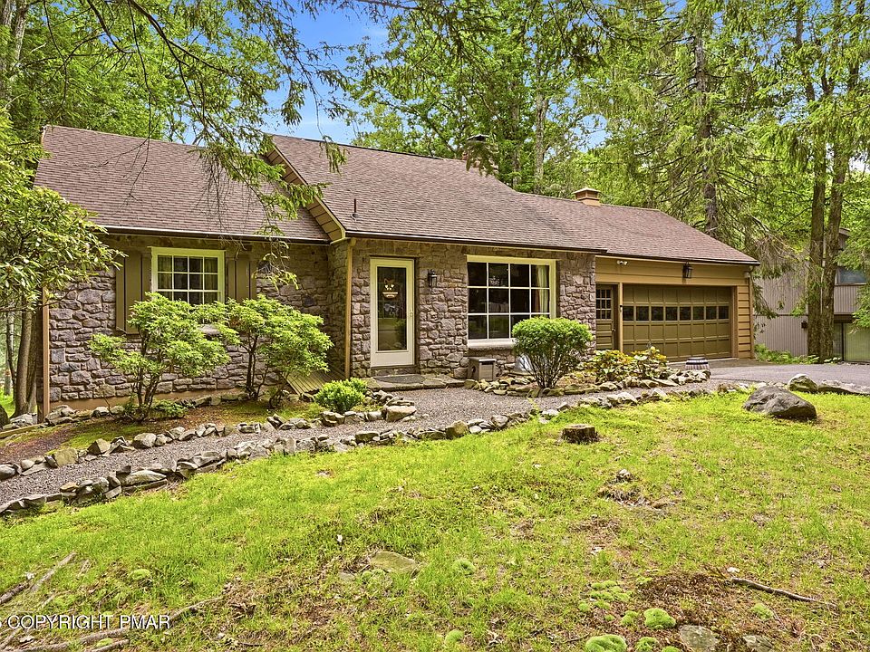 1st image of 128 Crest Dr