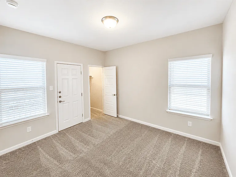 7141 Magnolia Crk #201 — Photo 7