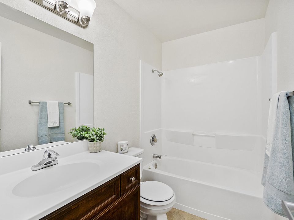 1st image of 7614 Parkway Dr #10798006