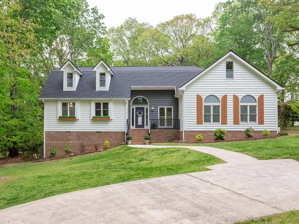 12504 Waterman Dr, Raleigh, NC 27614