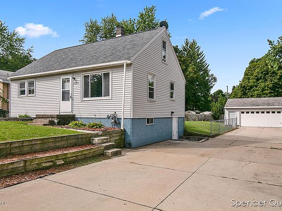 3rd image of 3725 Mallory Ave SW