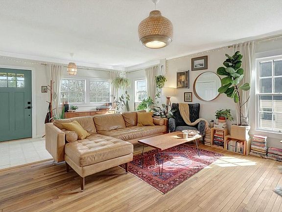 4th image of 3802 Northview Ave