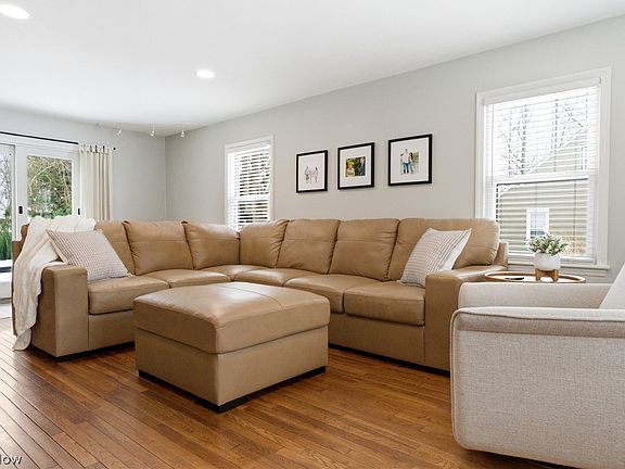 5th image of 39119 Johnnycake Ridge Rd