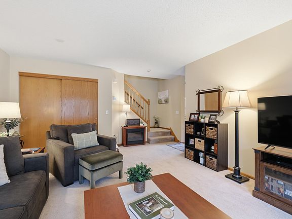 3rd image of 15922 71st St NE