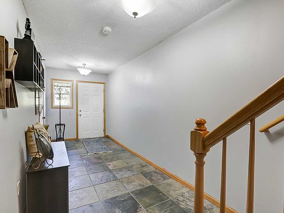 2nd image of 537 Woodduck Dr Unit B