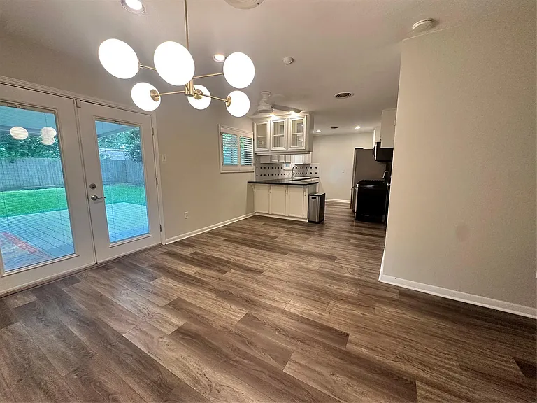 5515 Darnell St — Photo 20