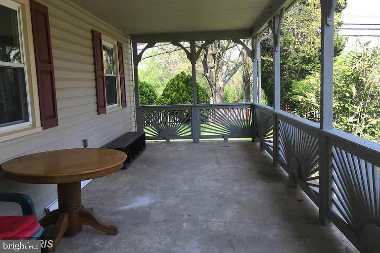 1838 Lusby Pl — Photo 5