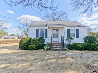 98 Berkshire Dr, Westfield, MA 01085