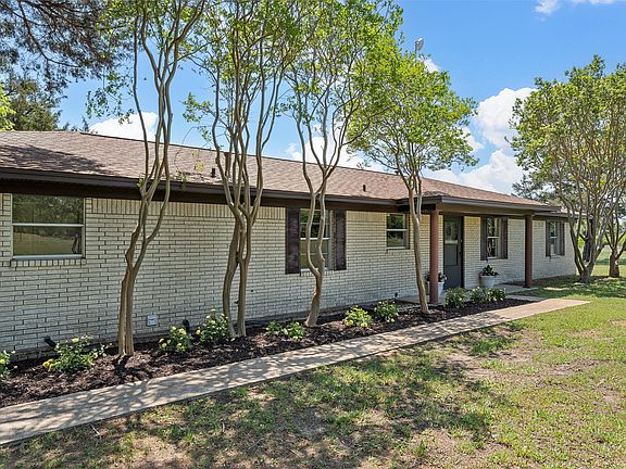 2nd image of 2988 E Old Axtell Rd