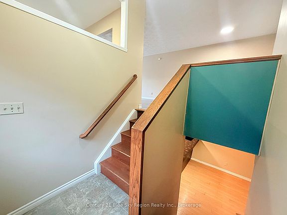 5th image of 429 Dudley Ave