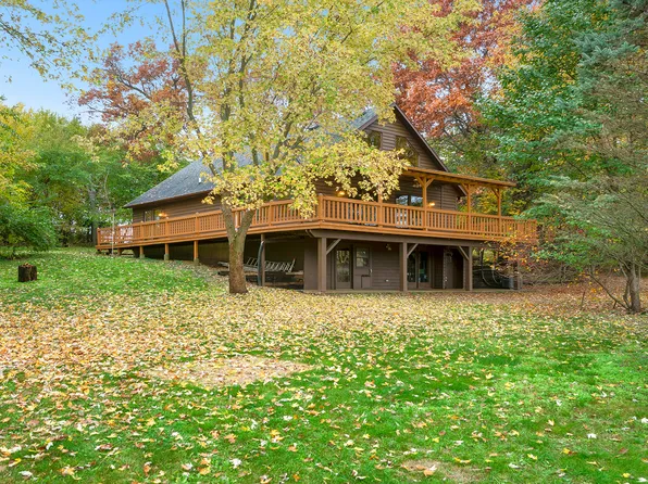 1360 Sleepy Hollow Rd, Amboy, IL 61310