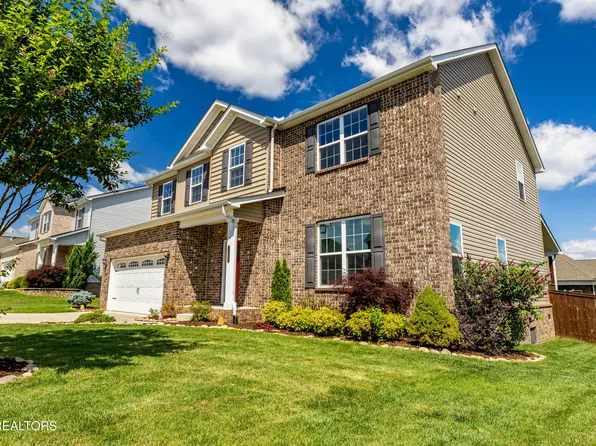 2209 Scarlet Tanager St, Maryville, TN 37801
