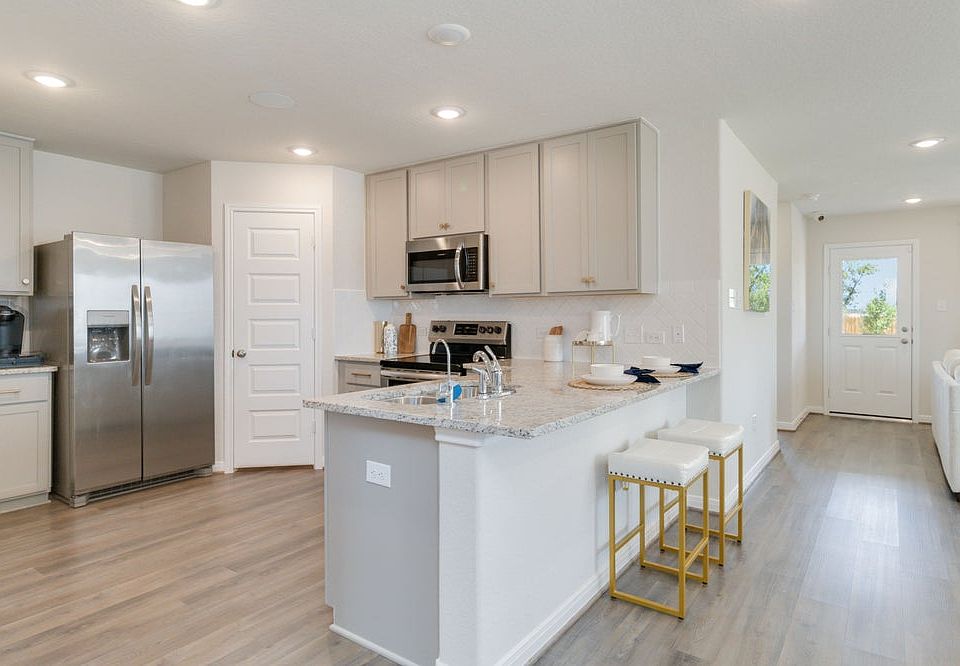 Applewhite Meadows Model - Vail - Kitchen