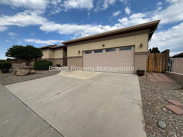 963 Ranchview Cir — Photo 64