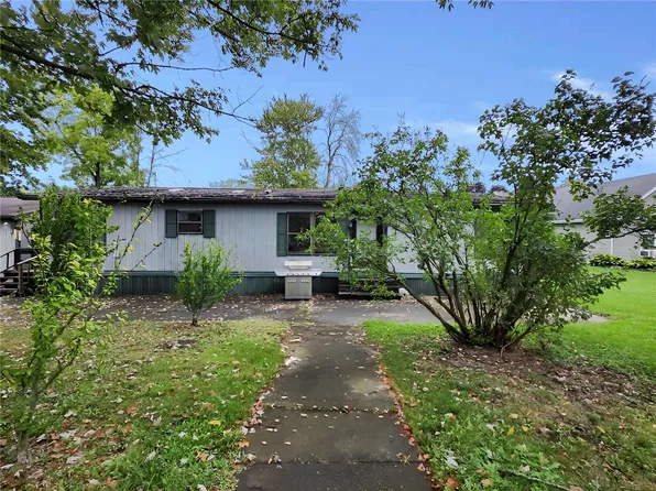 55 Mechanic St, Elba, NY 14058