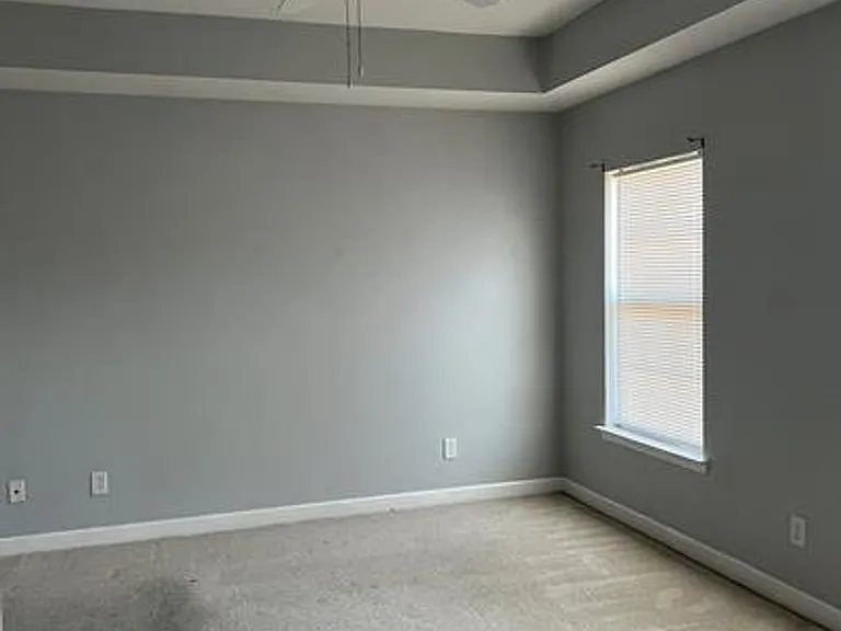 819 Terrell Dr — Photo 15