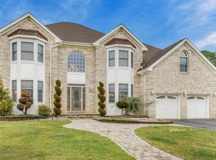 517 Reynolds Ave, Toms River, NJ 08755
