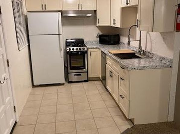 3 Highway 105 APT 4