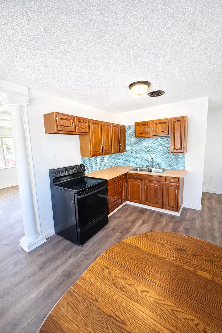 Half Off First Month's Rent — Photo 3