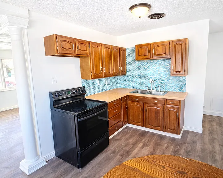 14 W Adams Dr — Photo 3