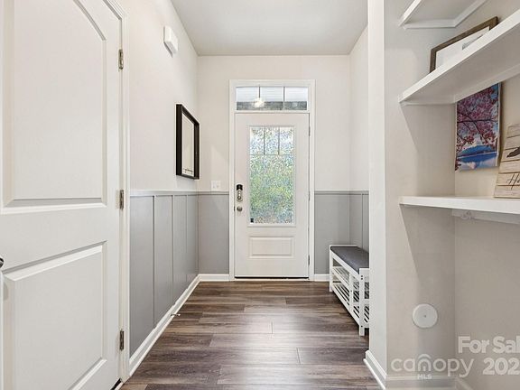 5th image of 13323 Savaine St