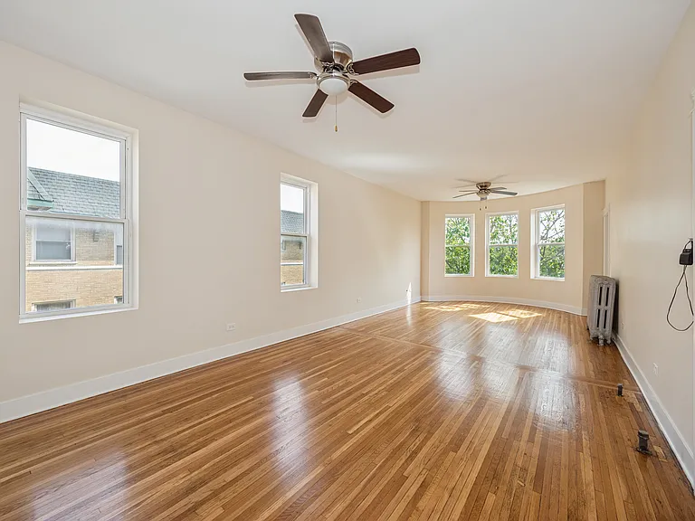 7551 S South Shore Dr #3 — Photo 7